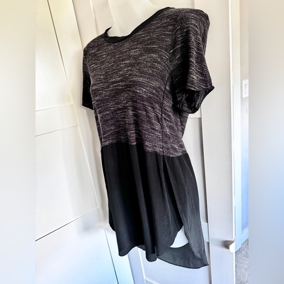 ARITZIA WILFRED Capuchine Silk Block T-Shirt Grey and Black Size Small - Picture 7 of 13